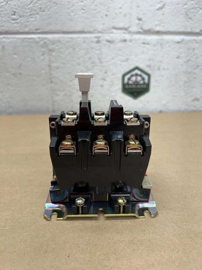 Allen Bradley 592-B0V16 Ser. B Manual Reset, 3 Pole