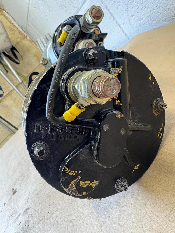 Used Delco Remy 1988451 12V Starter Unit