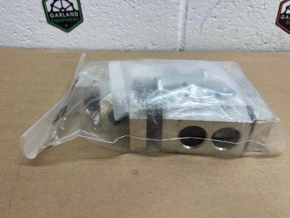 Used Allen Bradley 194R-TL7 Series A Kit of 3 Terminal Lugs 2x600MCM *FACTORY SEALED*