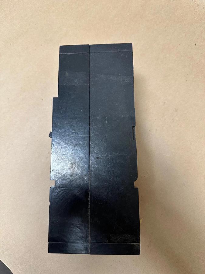 Used Westinghouse JB3225W 225A 3 Pole Circuit Breaker