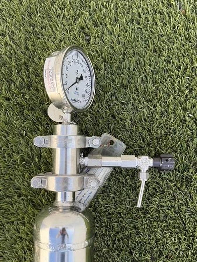Used Stainless Steel Filter Housing w/ 316L Stainless Steel Flow Cell