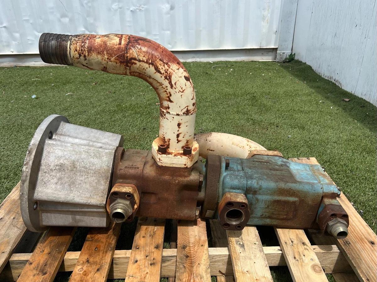 Used Vickers 4535V60A3811A22 Fixed-Displacement Double Vane Pump Assembly