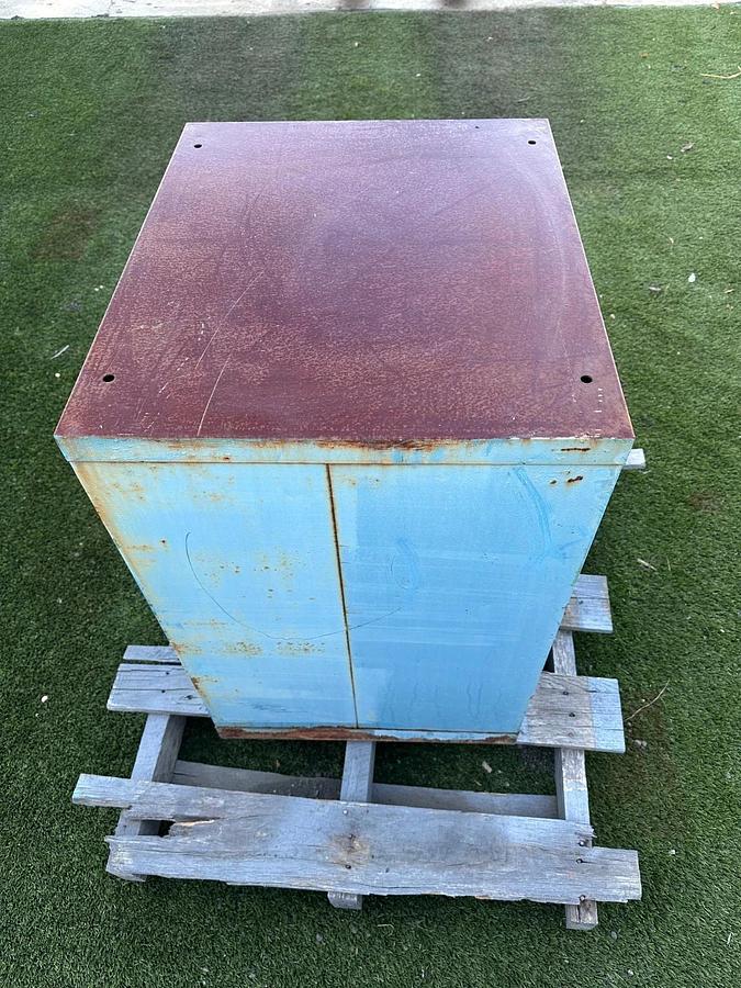 Used Industrial Storage Cabinet 6 Drawer, W:22.5”, D:26.5”, H:33.5”