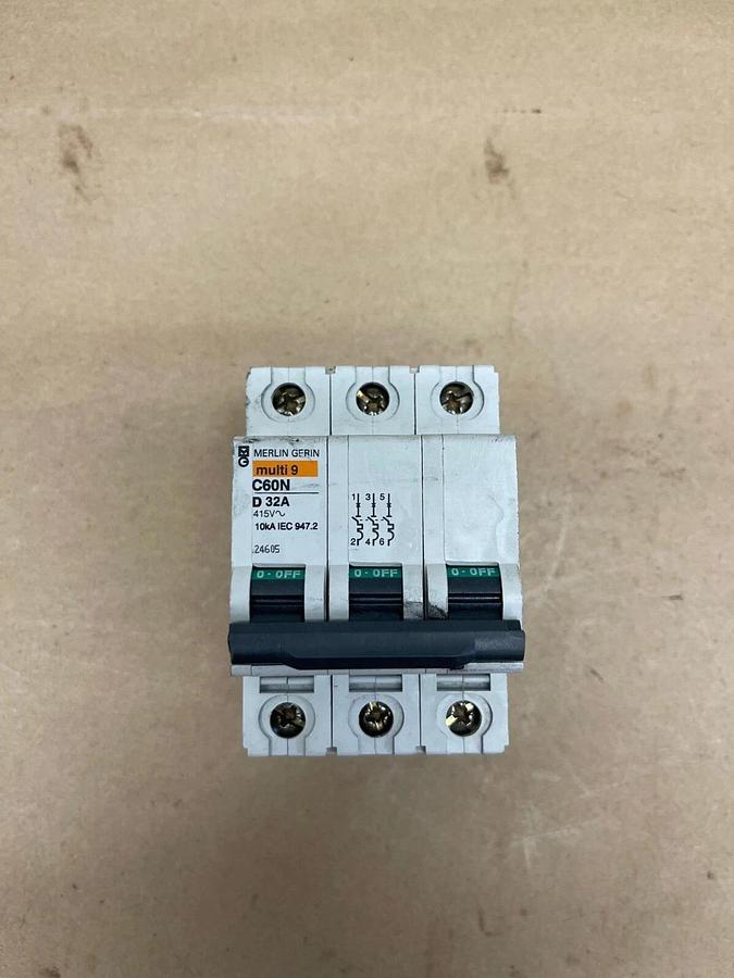 Used Merlin Gerin 24605 Curcuit Breaker, Multi9 C60N D 32A, 415V, 50/60 Hz, 3-Pole