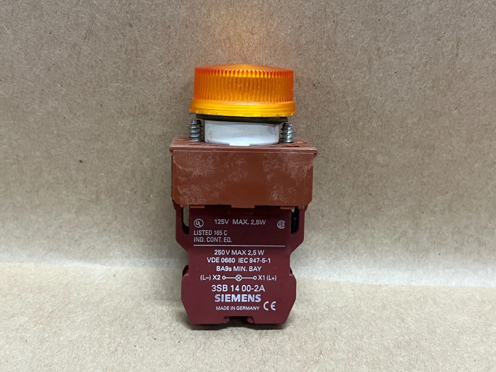 Used Siemens 3SB 1400-2A Orange Indicator Light w/ Contact Block