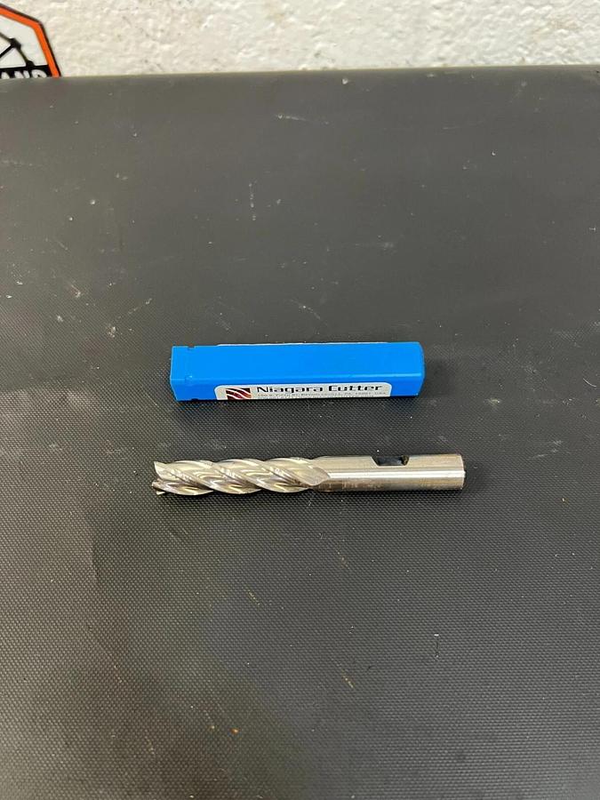 Used Niagara Cutter HSS Endmill S404 RH Square UNC 3/8x3/8x1-1/2x3-1/4