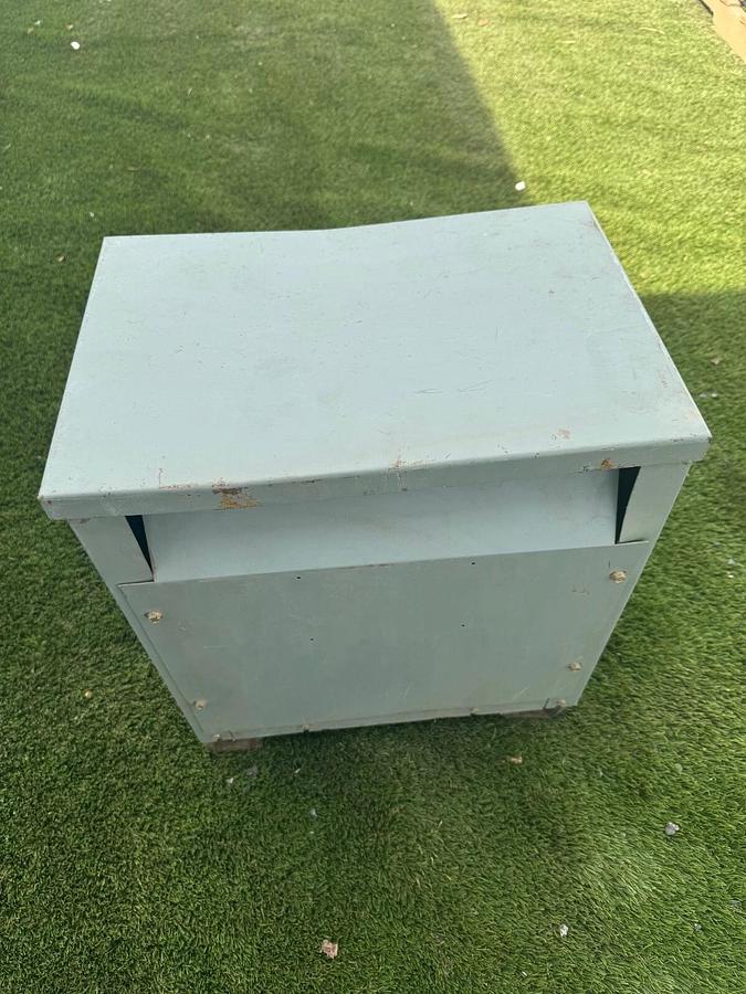 Used Challenger 751-LP3 4 Drive Isolation Transformer 460Δ-460 Y/266V, 3 Phase 7.5KVA