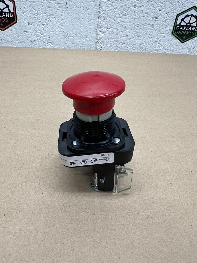 Used Allen Bradley 800H-DR6A Mushroom Head Push Button Red Cap