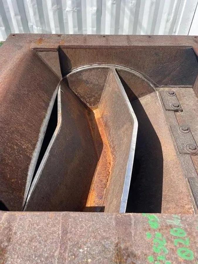 Used Rotary Airlock Feeder 30x30, Toshiba 7.5Hp, 1750RPM, Falk 2215J 25 Ratio 24.94:1