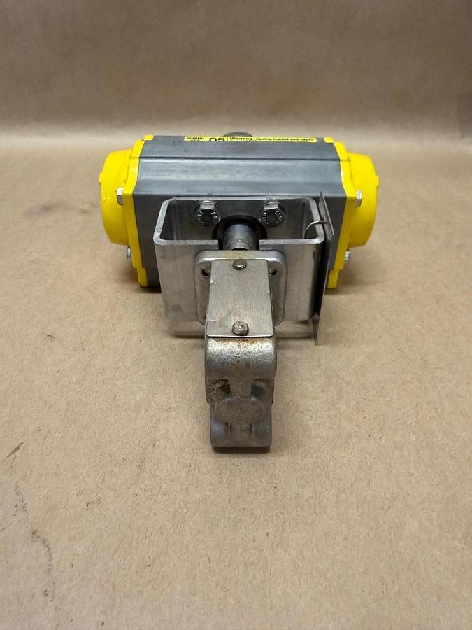 Used Apollo AS052 Pneumatic Actuator w/ CF8M Valve