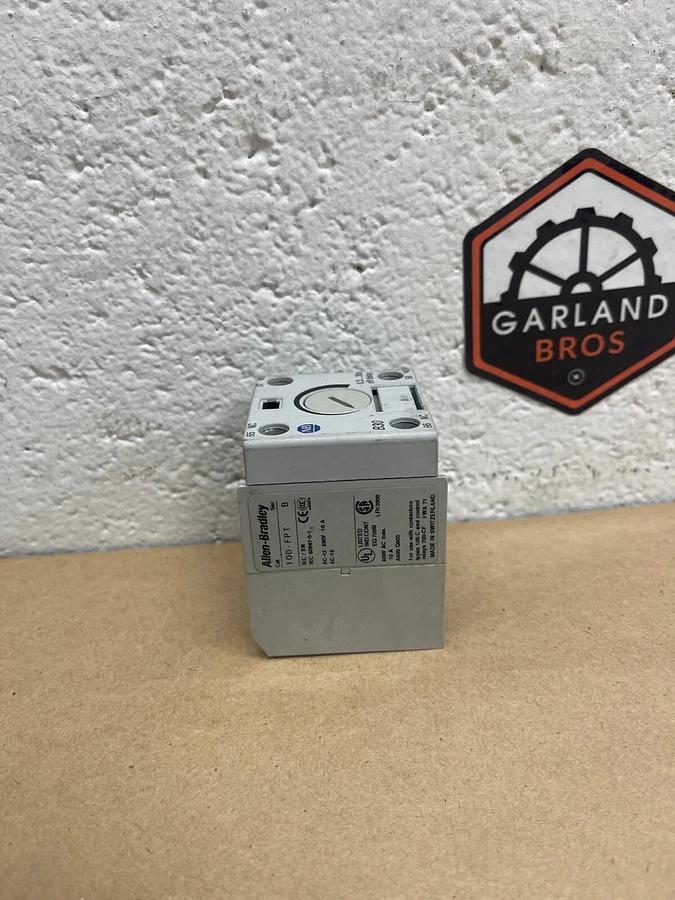 Used Allen-Bradley 100-FPT Pneumatic Timing Module, Series B, 10 A, 600 VAC