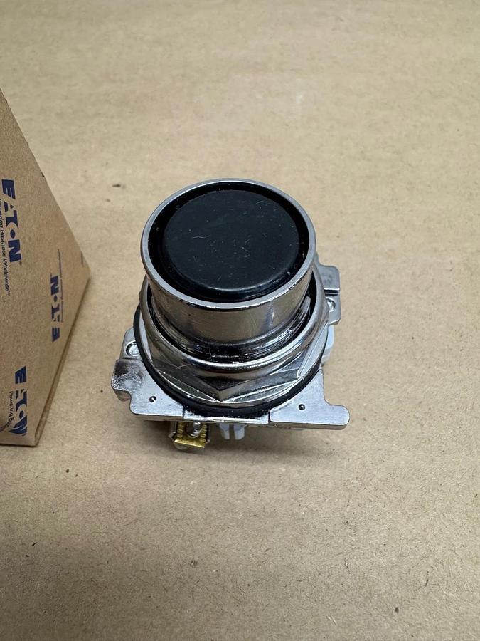 Used Eaton 10250T23B Push Button (Black) *NEW*
