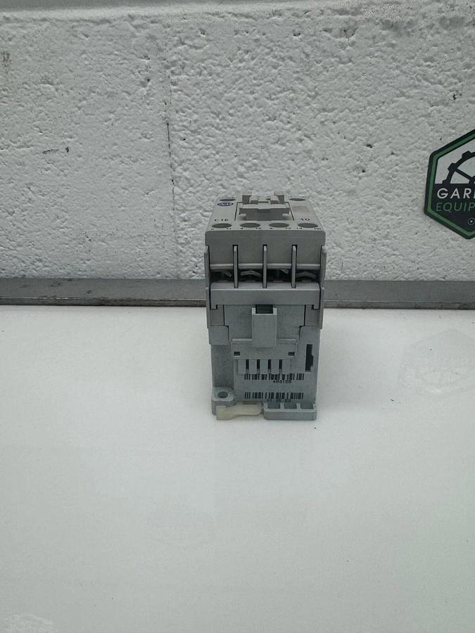Used Allen Bradley 100-C16*10 Ser B, Contactor, 690 V, 32 A, 3 Hp, 8 Kv
