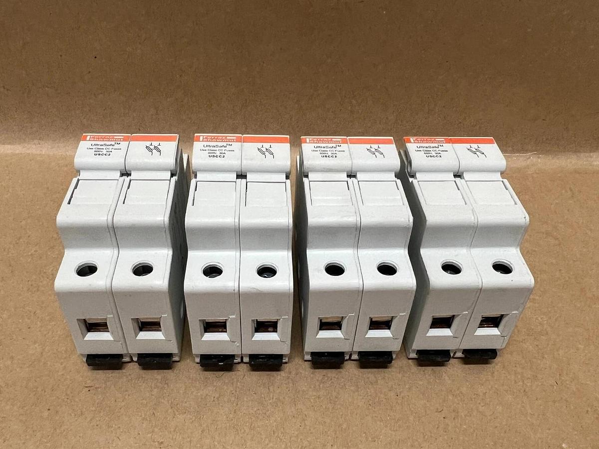 Used Ferraz Shawmut USCC2 600V, 30A, 2-Pole Fuse Holder - Lot of 4