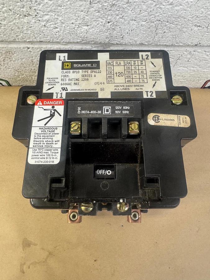 Used Square D 8910 DPA122 Definite Purpose Contactor, 600VAC, 120 FLA