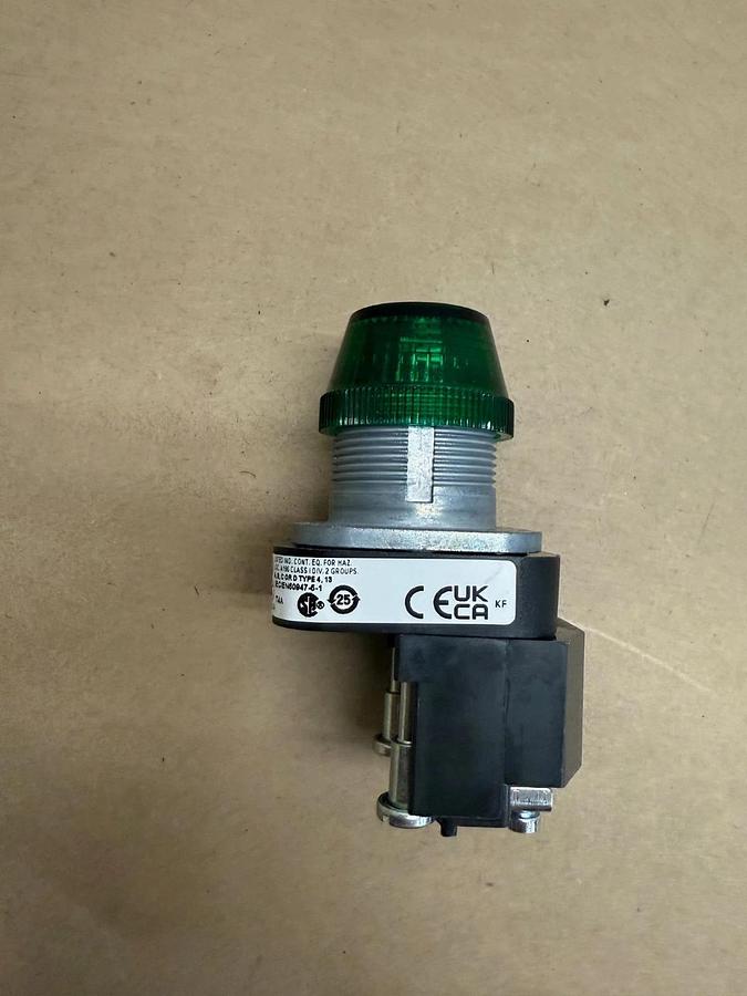 Allen-Bradley 800T-P16G 30 mm Pilot Light 800T PB Series U *NEW*