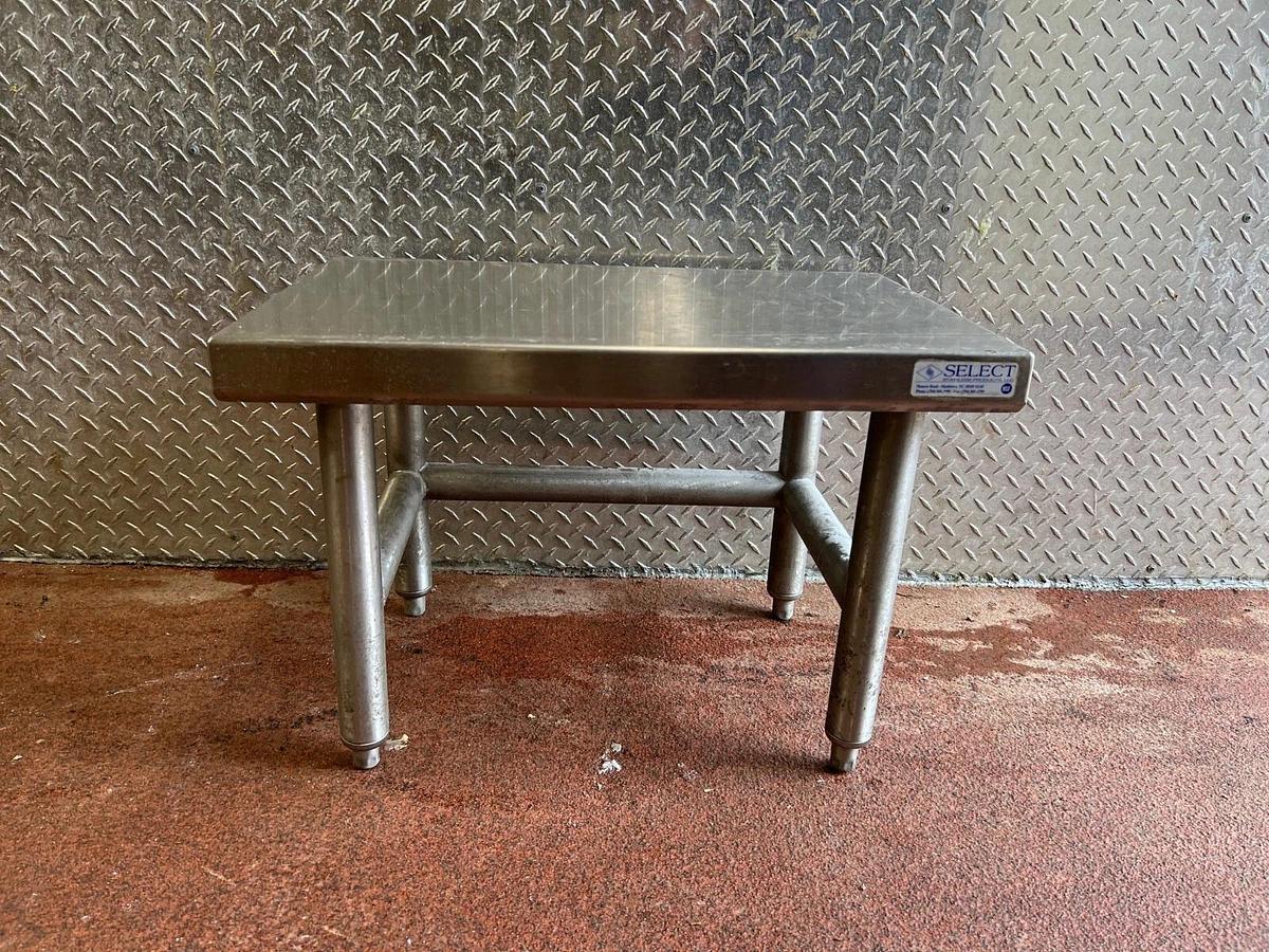 Used Select Stainless 23” x 16” x 15” Platform