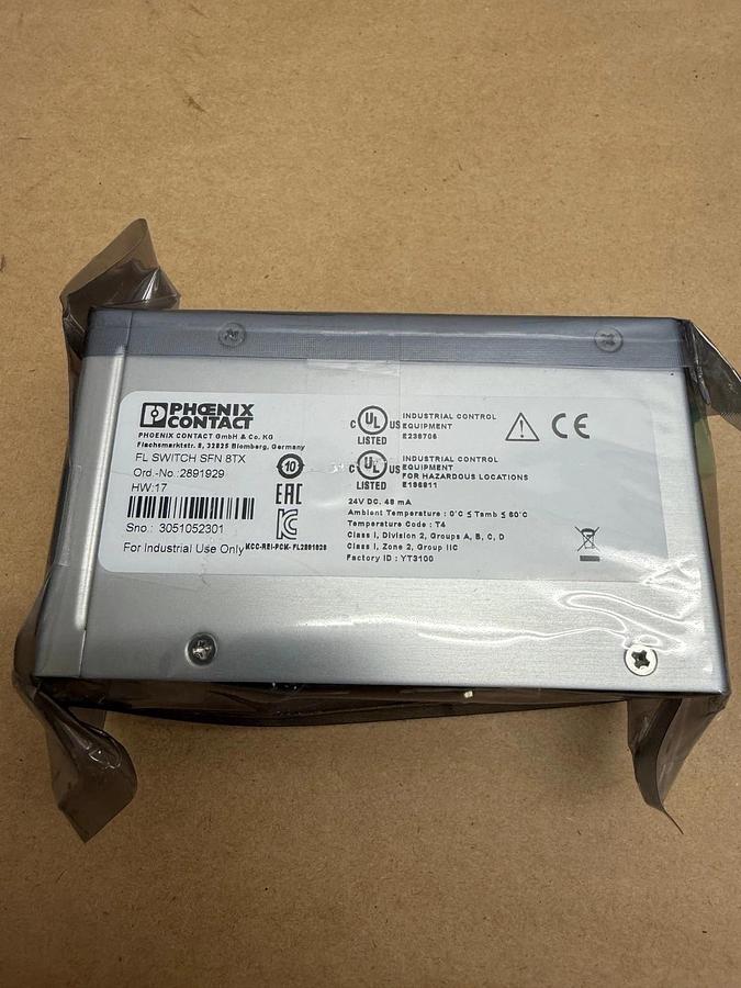 Used Phoenix Contact FL SWITCH SFN 8TX, Industrial Ethernet Switch *NEW*