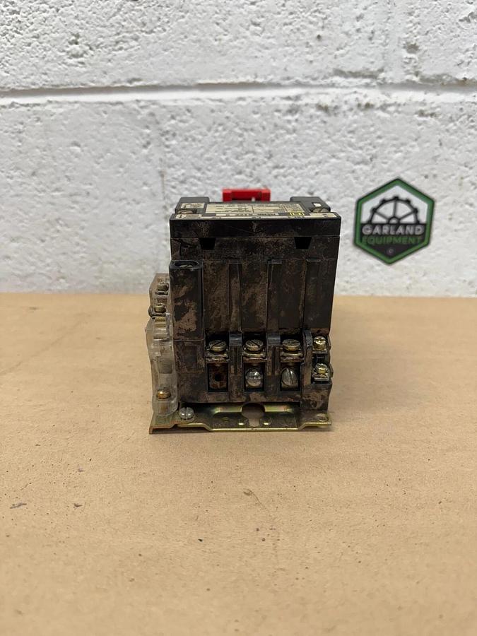 Used Square D 8536SBG25 Motor Starter, Series A, NEMA Size 0, 600VAC Max