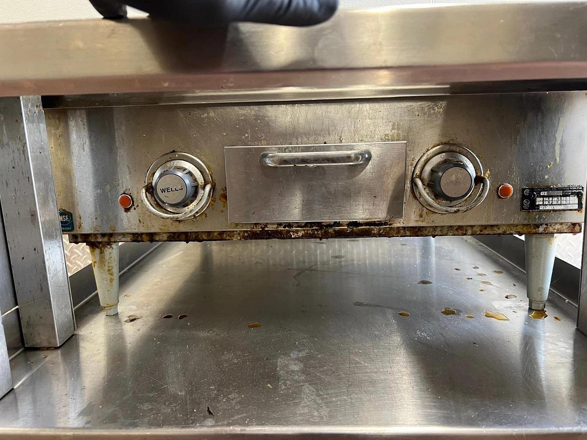 Used Wells G13 Griddle
