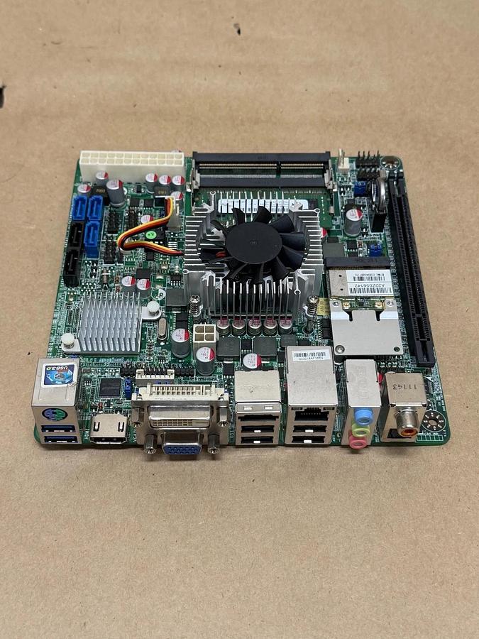 Used Intel NC9B-HM67 Mini-ITX w/ Crucial CT25664BC1339.8FD, 2GB Memory