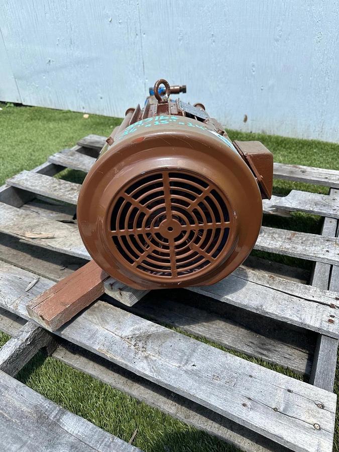 Used Vickers Hydraulic Pump 1117 w/ Crown Triton HKS215PR235R, 10Hp, 1760RPM Motor