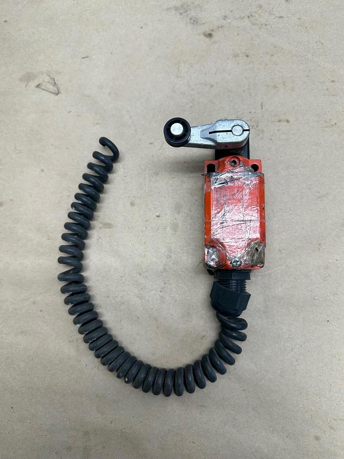 Used Allen Bradley 60946-5-1 Type 1 Limit Switch