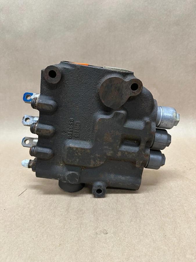 Used Parker VDP12 Hydraulic Valve *NEW*