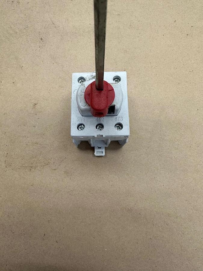 Used KATKO KU340N, LK10UL Switch with Disconnect