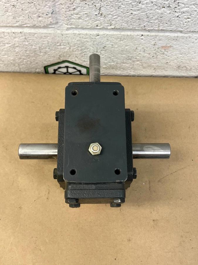 Used Hub City 181 7.5/1 Ratio Cast Iron Gearbox