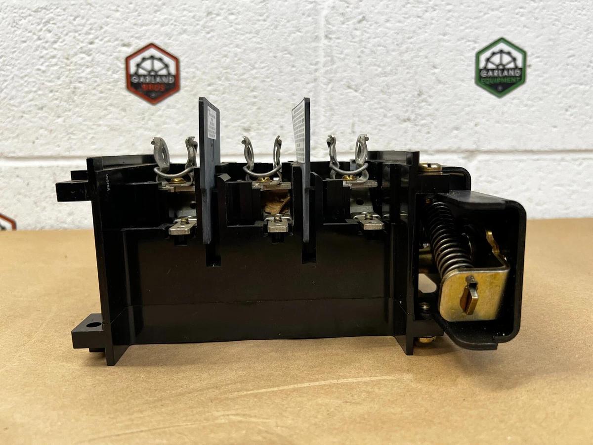 Used Allen Bradley 595-A;-B Disconnect Switch