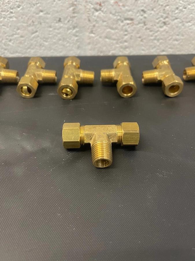 Used Generic 272X6 Brass Tee Fitting, 3/8 O.D. Tube to Pipe - Lot of 8