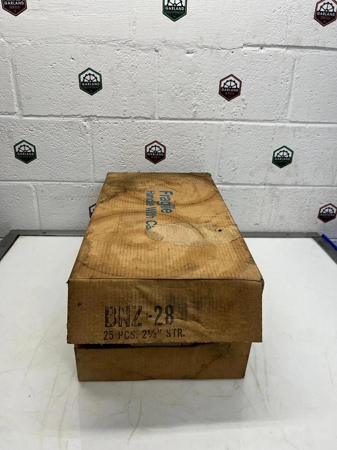 BNZ BNZ-28 25 Pcs. 2-1/2” Insulating Fire Brick