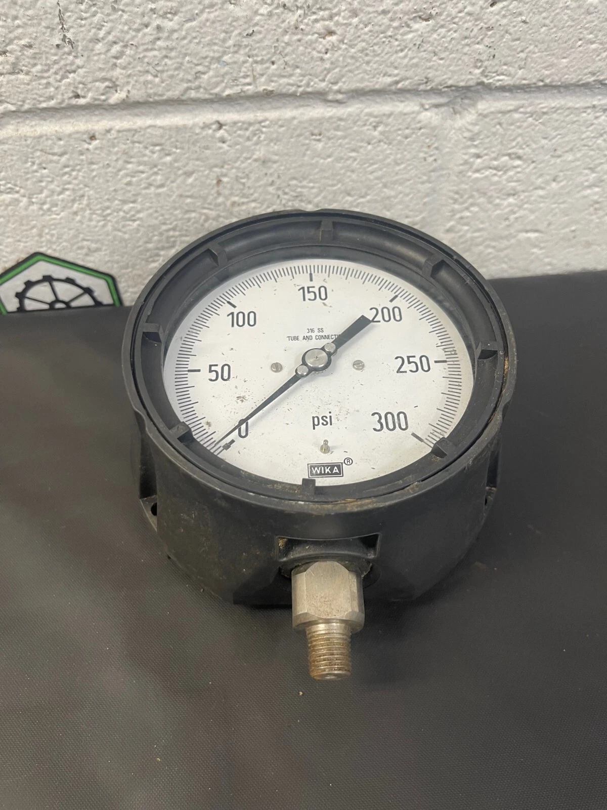 Used WIKA 316 SS Tube & Connection 0-300 psi Pressure Gauge