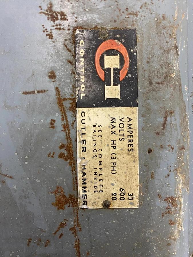 Used Cutler-Hammer 4105H2311H Heavy Duty Safety Switch 30 AMP 600 V 3 Pole