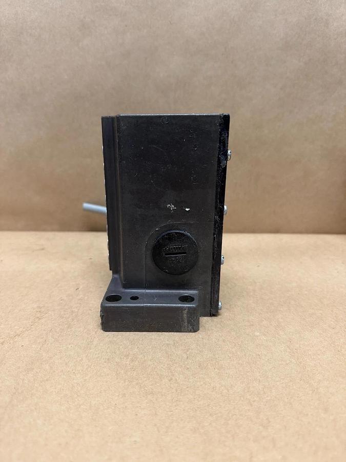 Used BALLUFF BES 516-88-PA-12-602-11 Proximity Switch