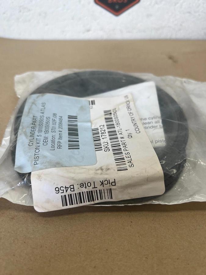 Used Atlas Cylinders 1B00S050S Piston Kit