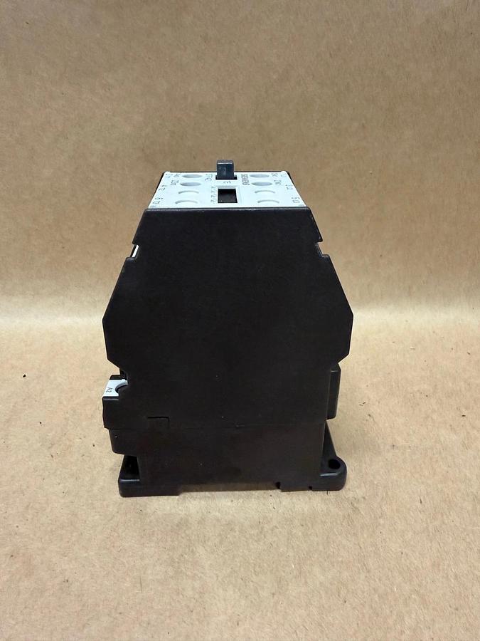 Used Siemens 3TF4211-0A Contactor