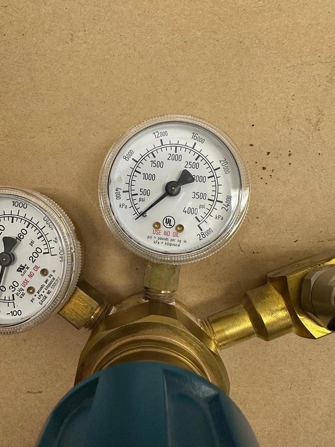 Used Airgas 5500203 Gas Regulator