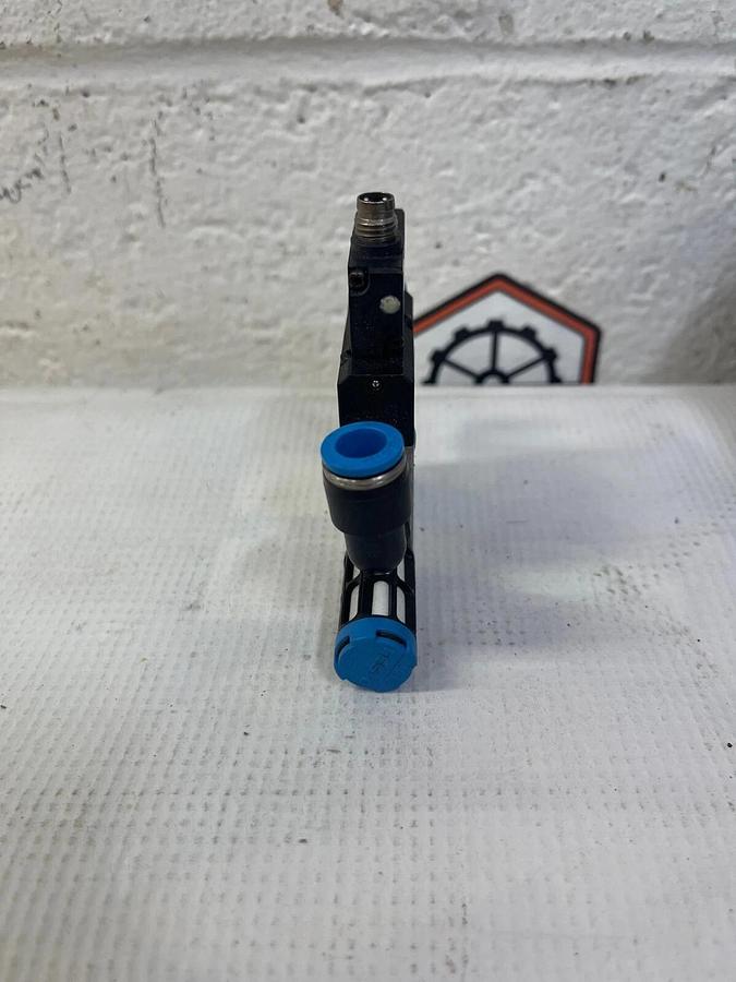 Used Festo CPE14-M1CH-30LS-1/8 Solenoid Valve
