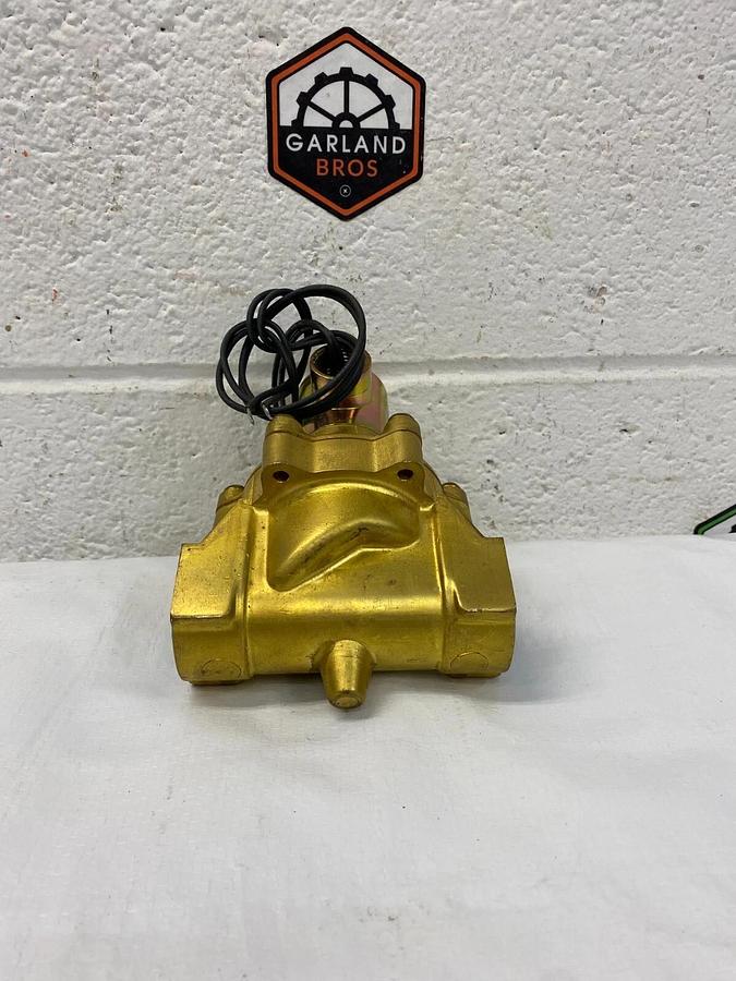 Used Skinner Valve Division L2LB6150 Solenoid Valve
