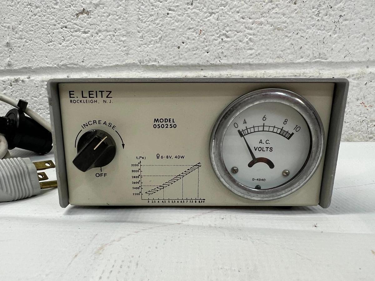 Used E. Leitz 1172 Illumination Transformer Input 115 V.A.C., 60Hz, Output 5 Amp