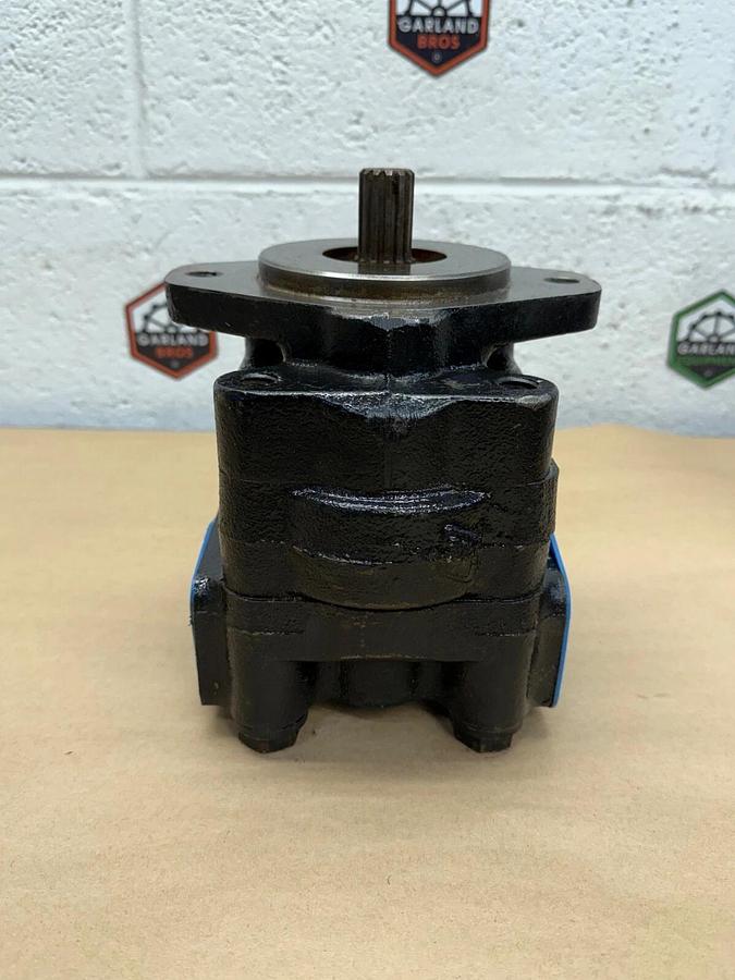 Used Parker 324-9110-119 Hydraulic Motor