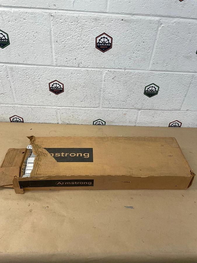 New - open box Armstrong CL7328, White, 2” XL Tee (35 pack)