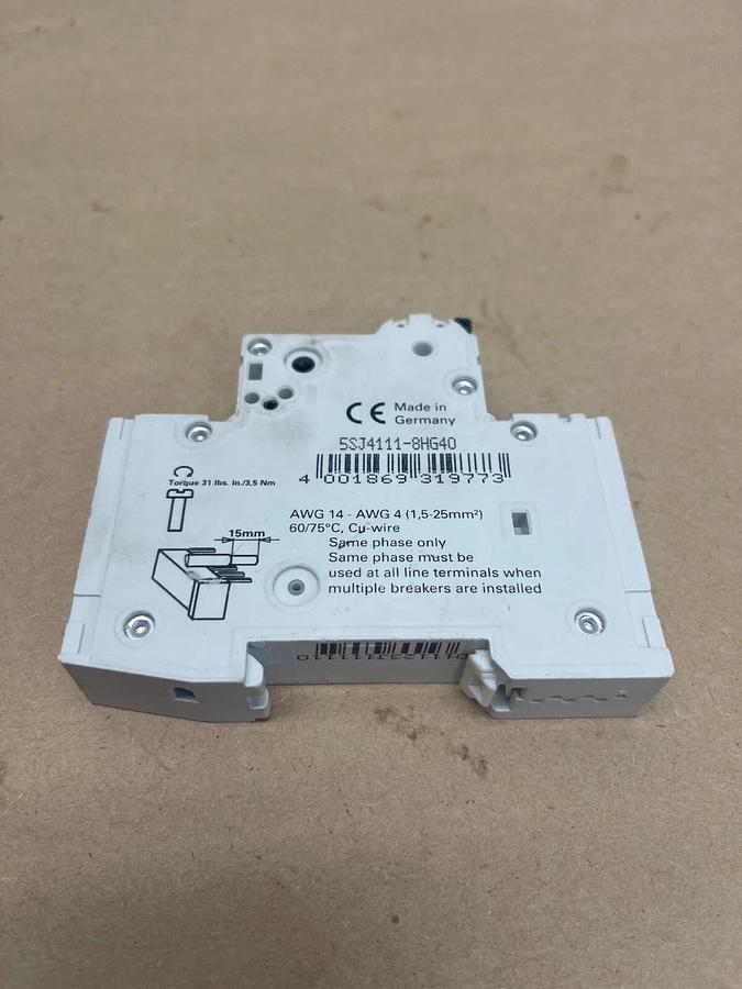 Used Siemens 5SJ4111-8HG40 Circuit Breaker, 5A, 240VAC, 60VDC
