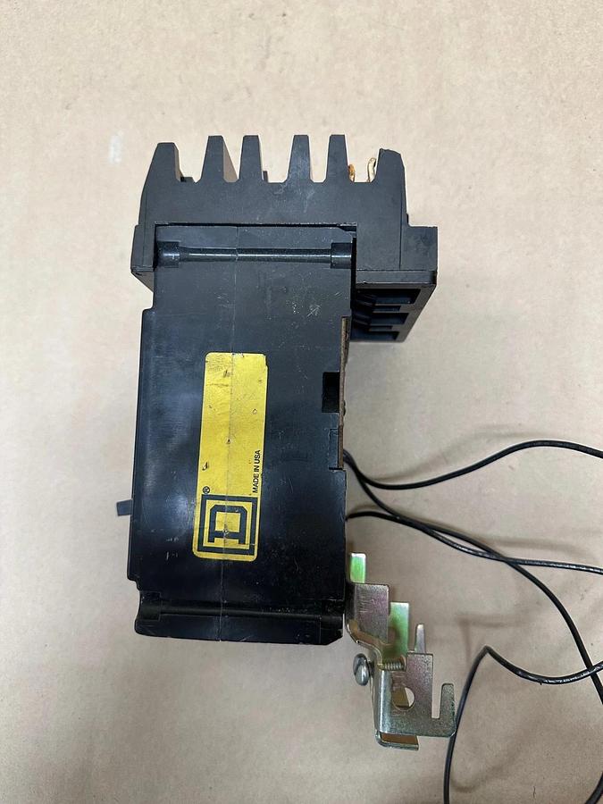 Used Square D FA360201021 20A Thermal-Magnetic Circuit Breaker