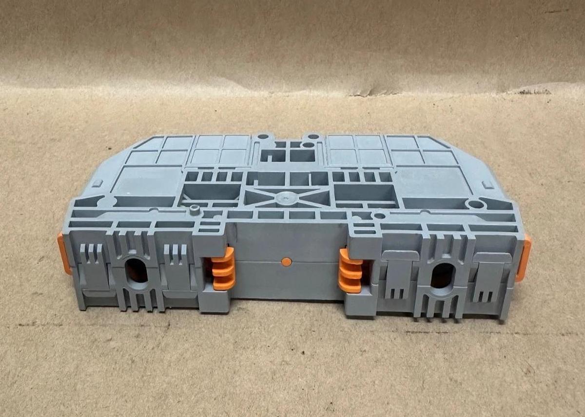 Used Phoenix Contact RBO 8 Bolt Connection Terminal Block - Lot of 4