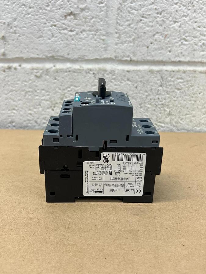 Used Siemens 3RV2011-1CA10 Sirius Circuit Breaker