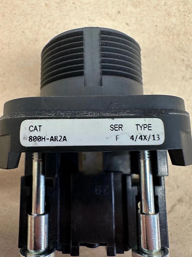 Used Allen Bradley 800H-AR2A PushButton