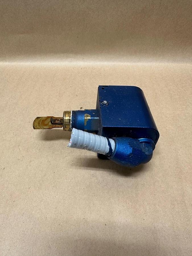 Used McDonnell & Miller FS4-3 Flow Switch